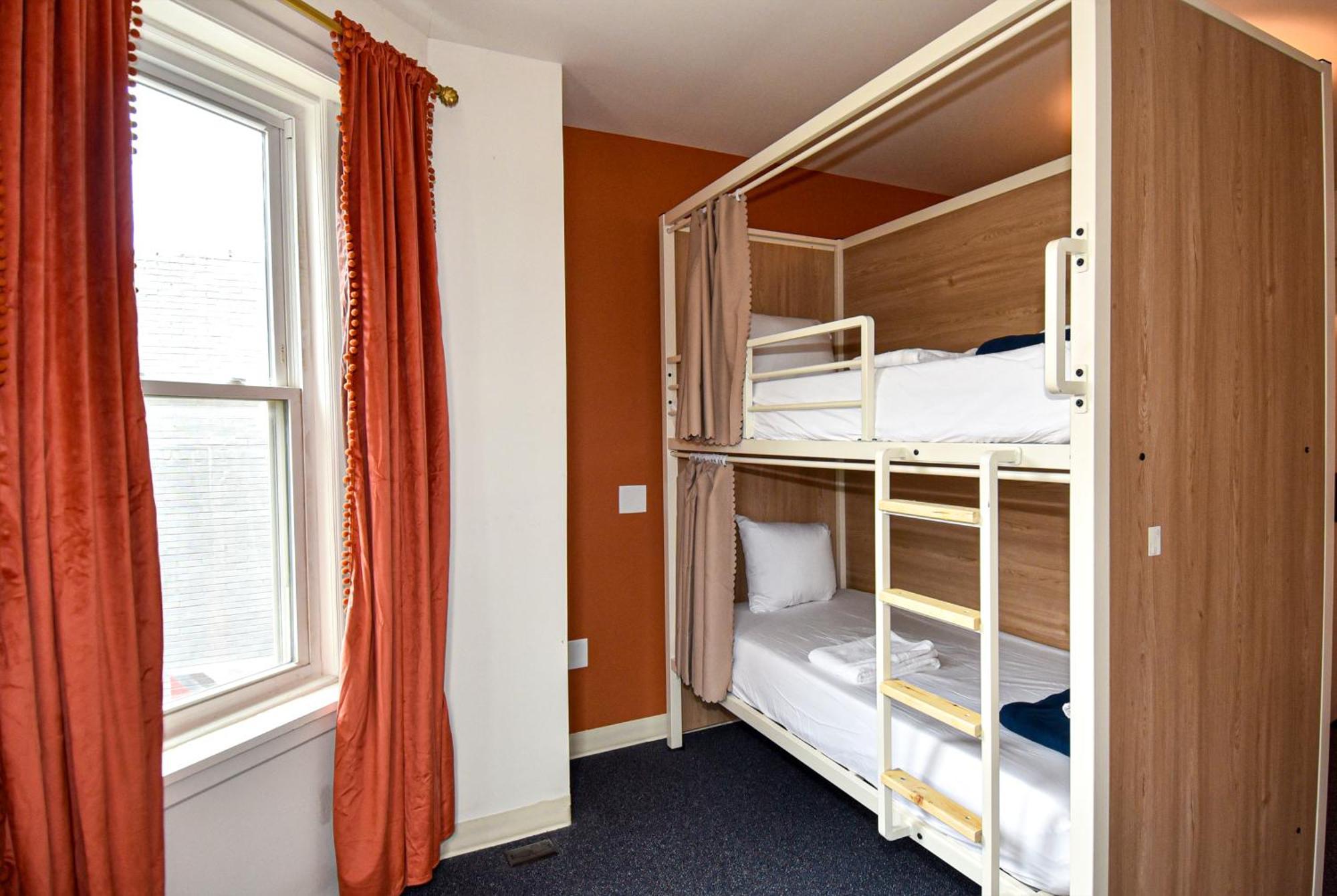 Caravan Hostel Dc Washington Exterior foto