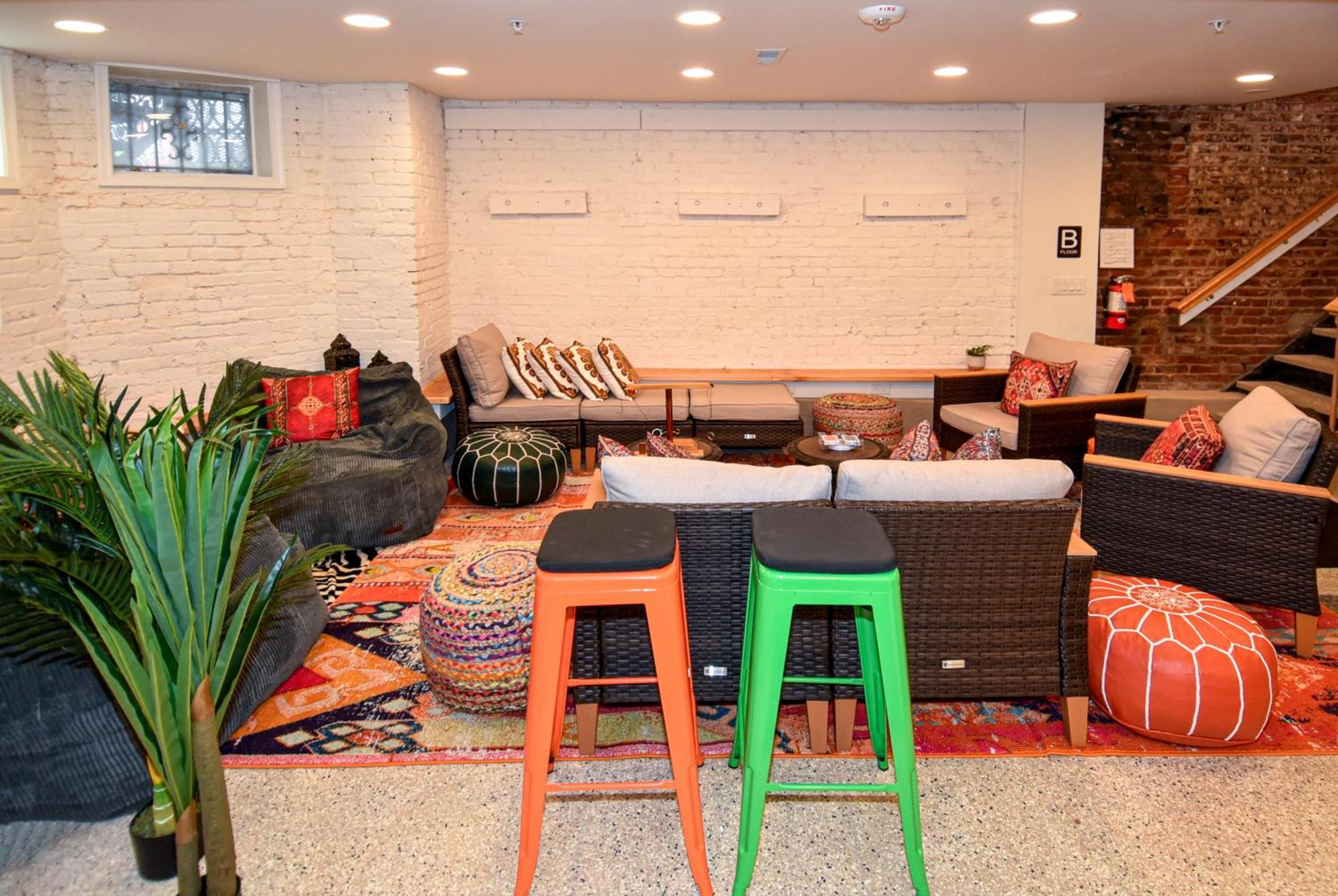 Caravan Hostel Dc Washington Exterior foto